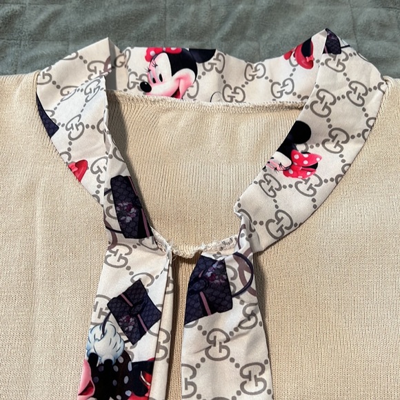 Minnie Mouse Sweater with Purses, Tan, Faux Scarf, Puff Sleeve, Size S or XS - Picture 2 of 8